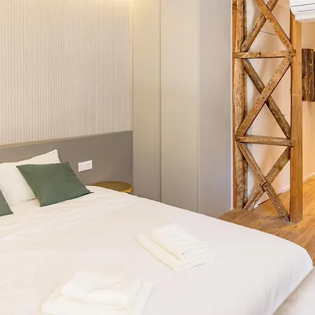 Center History 106 Letters Apartment *