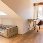 106 Letter - Charming In Historic Quarter Διαμέρισμα *