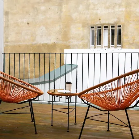106 Letter - Charming In Historic Quarter *
